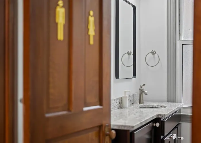 Oakland, !c Bright And Stylish Private Bedroom With Shared Bathroom Homestay *